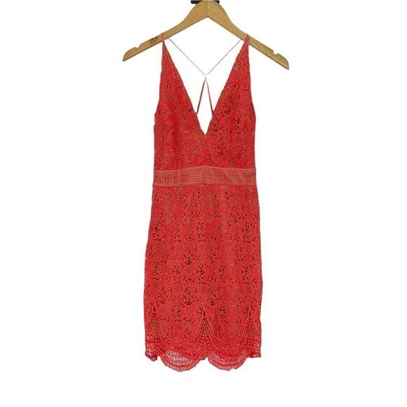 NWT Stylestalker Amelie Crochet Overlay Mini Dress in Melon Xsmall - Picture 2 of 12
